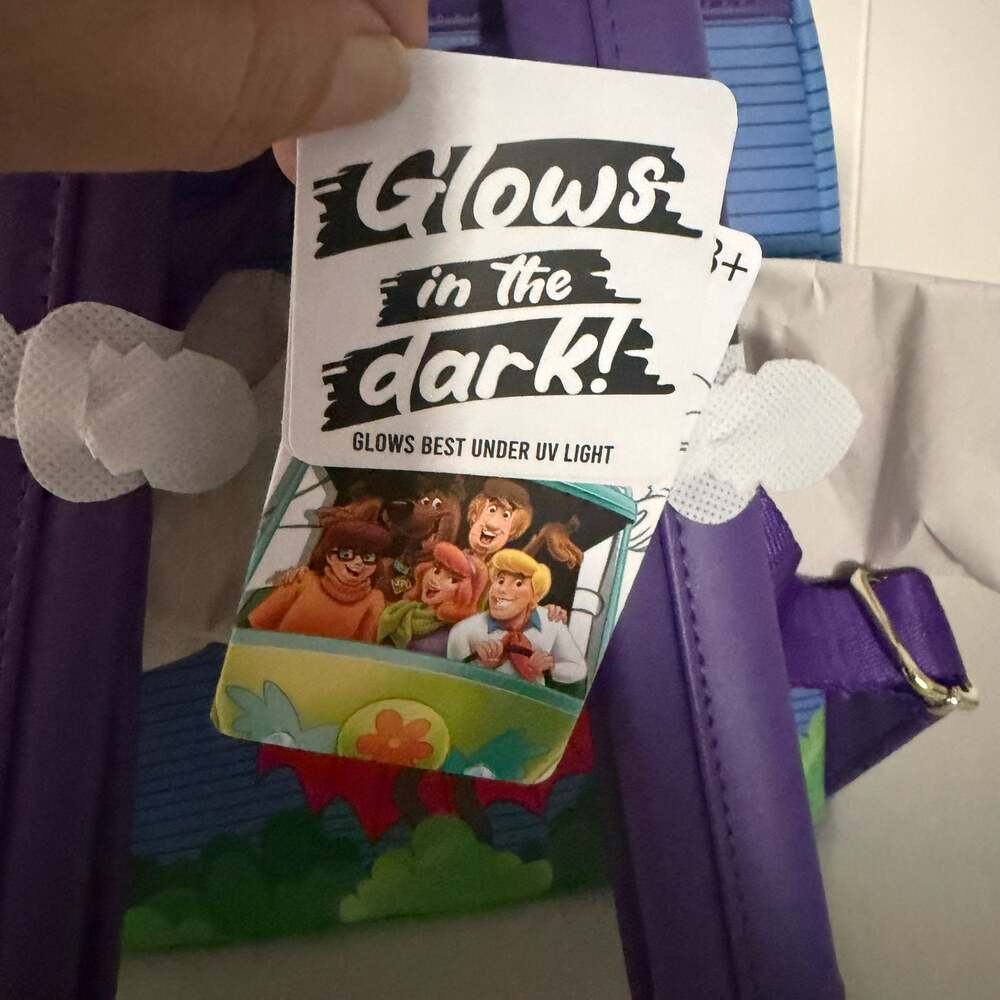 Loungefly Scooby-Doo Mystery Inc. Haunted Mansion Lenticular Mini Backpack - Picture 8 of 14
